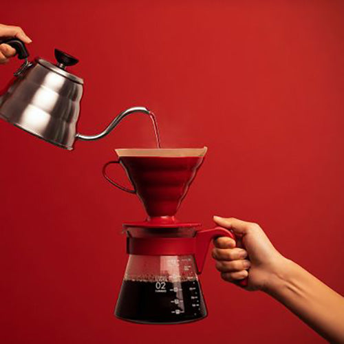 Cafetera Hario V60 con Jarra y Filtros (Dripper Rojo #02)