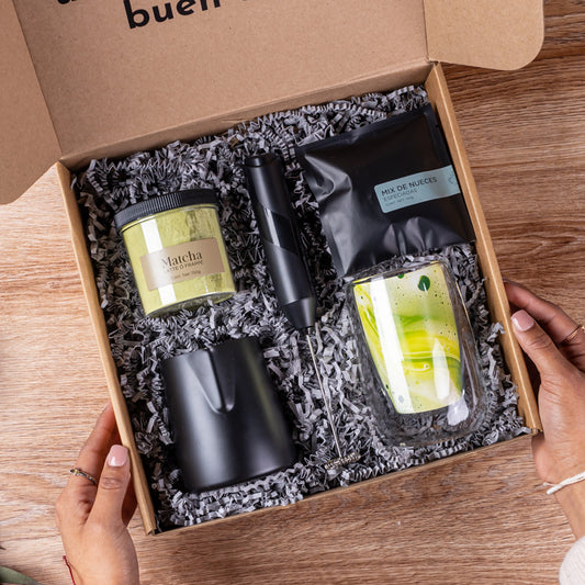 Regalo con polvo para preparar Matcha Latte y accesorios